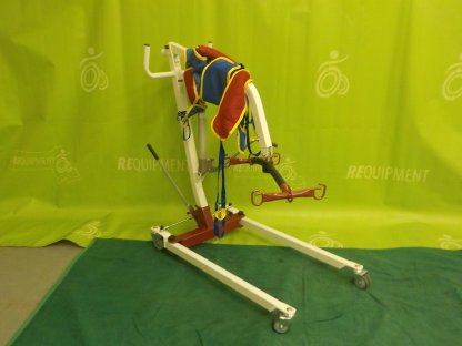 Manual Lift with Sling