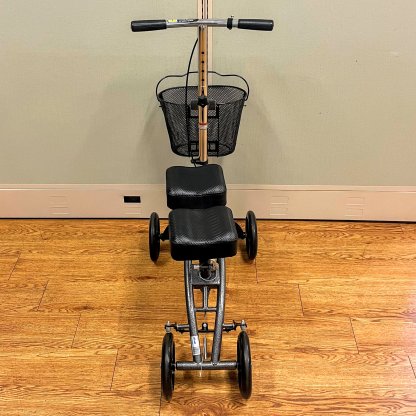 KNEE SCOOTER