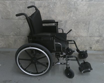 Manual Wheelchair 19x16