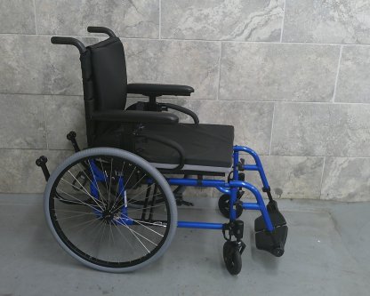 Manual Wheelchair 16x21