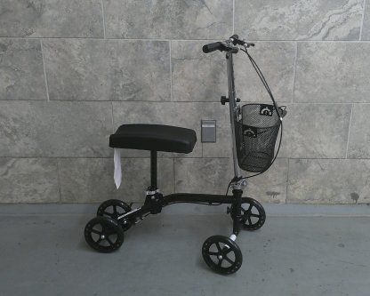 knee walker