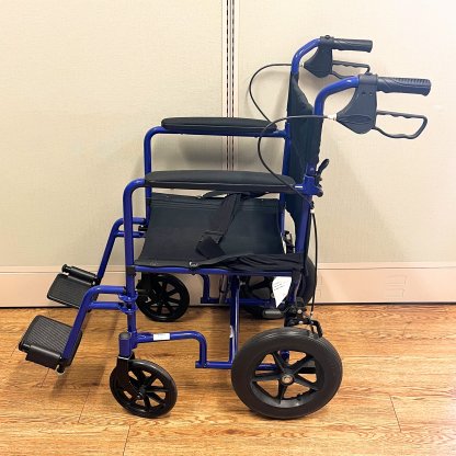TRANSPORT WHEELCHAIR
