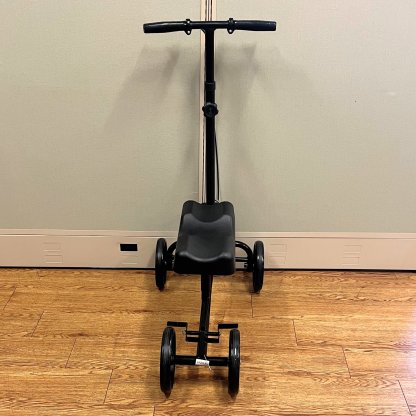 KNEE SCOOTER