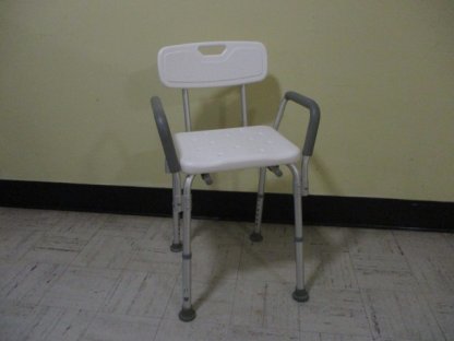 Shower chair with back and arms