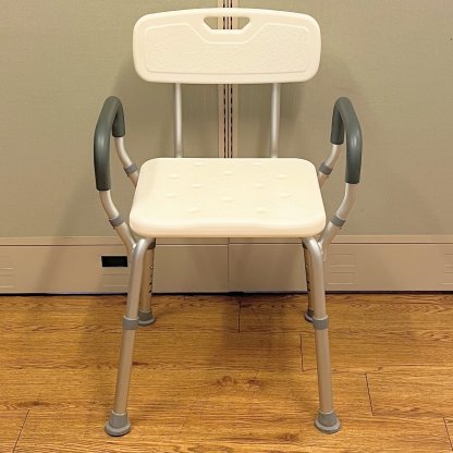 SHOWER CHAIR WITH BACK AND ARMS