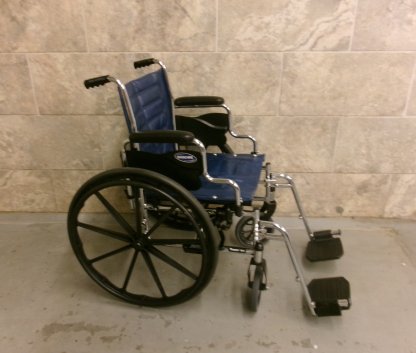 Manual Wheelchair 18x16
