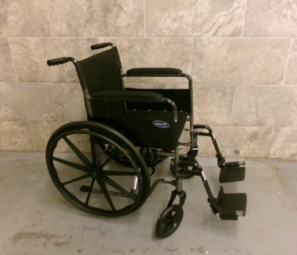 Manual Wheelchair 18x16