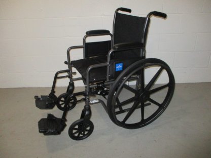 Manual Wheelchair 18"x16"