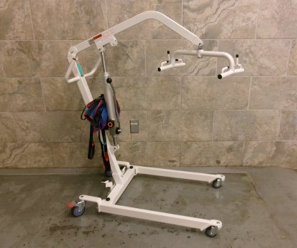 Manual Lift with Sling