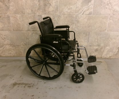Manual Wheelchair 18x16