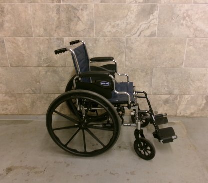 Manual Wheelchair 18x16