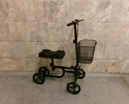 knee walker