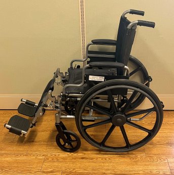 MANUAL WHEELCHAIR