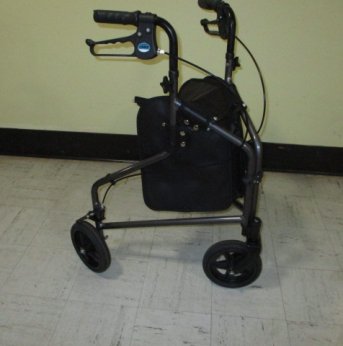 Rollator three wheeled