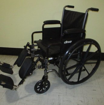 Manual Wheelchair 18"x16"