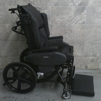 Broda Synthesis Tilt Recliner