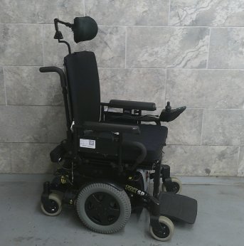 Complex Power Wheelchair 18x20