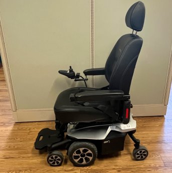 POWER WHEELCHAIR