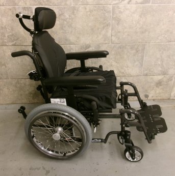 Manual Wheelchair 16x16