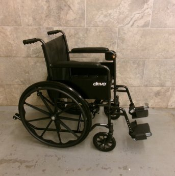 Manual Wheelchair 18x16