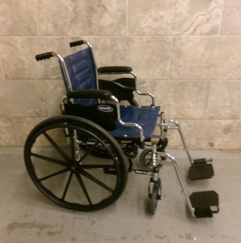 Manual Wheelchair 18x16