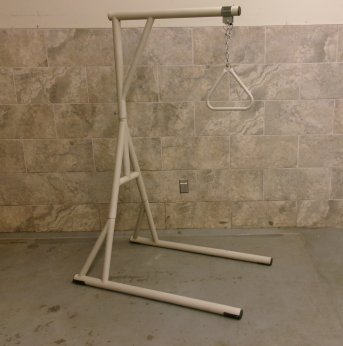 Trapeze with Base
