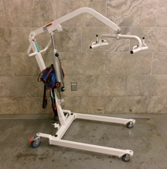 Manual Lift with Sling