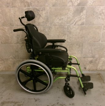 Manual Wheelchair 15x17 - Pediatric