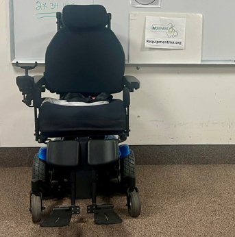 J6 Power wheelchair