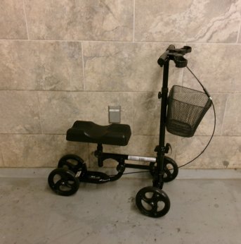 knee walker