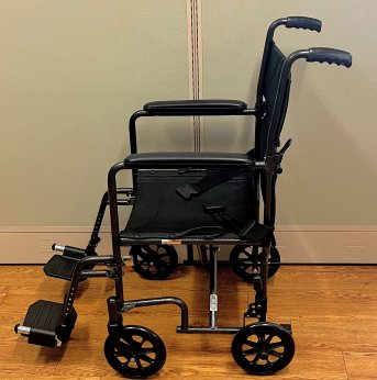 TRANSPORT WHEELCHAIR